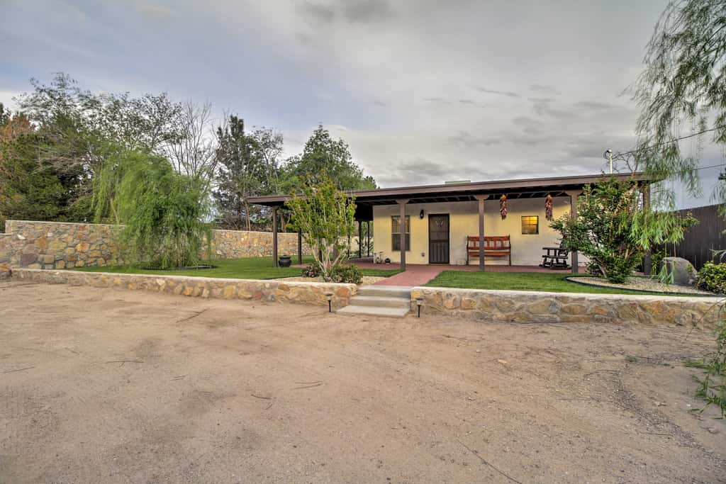 Charming Couples Casita, Walk to Old Mesilla Plaza