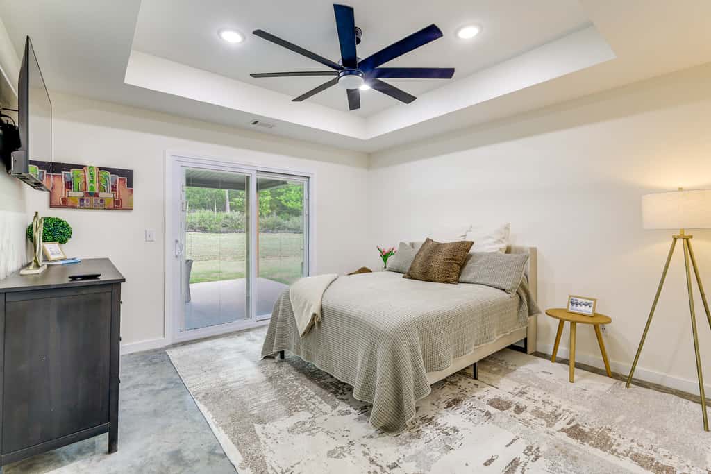 Modern-Style Home w/ Patio, Near Greers Ferry Lake