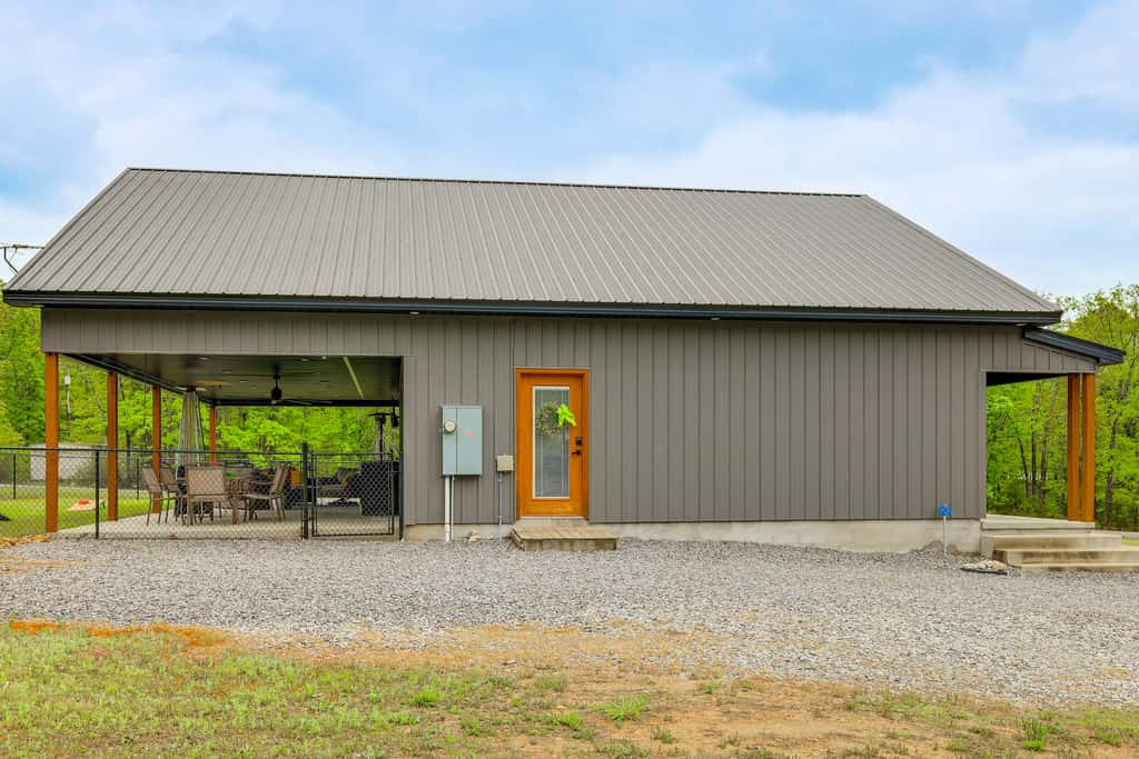 Modern-Style Home w/ Patio, Near Greers Ferry Lake
