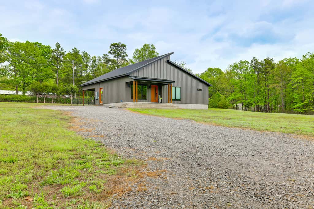 Modern-Style Home w/ Patio, Near Greers Ferry Lake