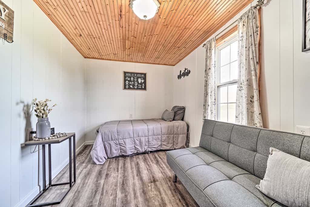 Updated Beattyville Ranch-Style Home w/ Yard!