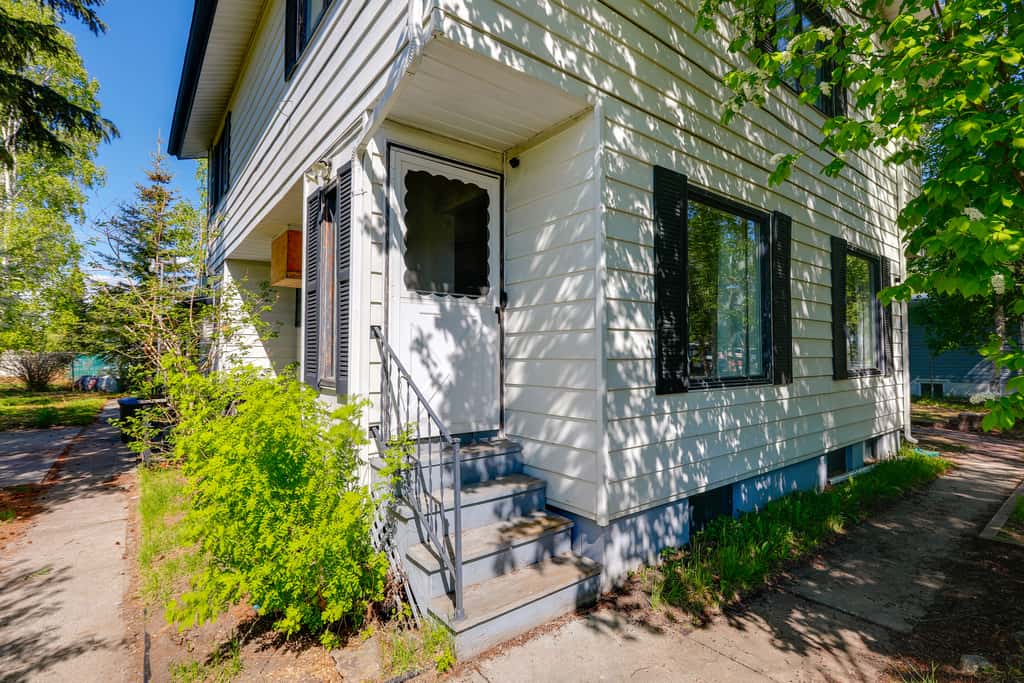 5 Mi to Museum of the North: Studio w/ Yard!