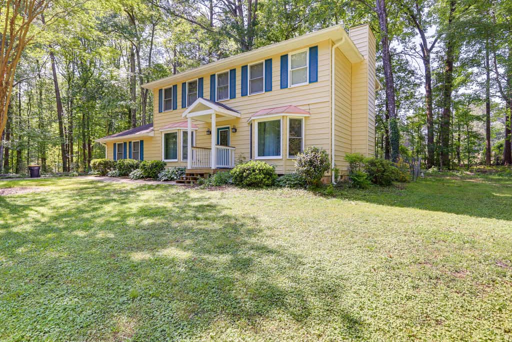 Dog-Friendly Fayetteville Home w/ Fenced Yard!