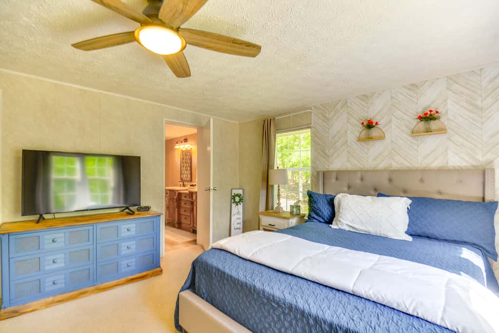 Private Dock: Pet-Friendly Home on Lake Sinclair