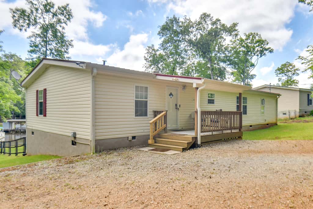 Private Dock: Pet-Friendly Home on Lake Sinclair