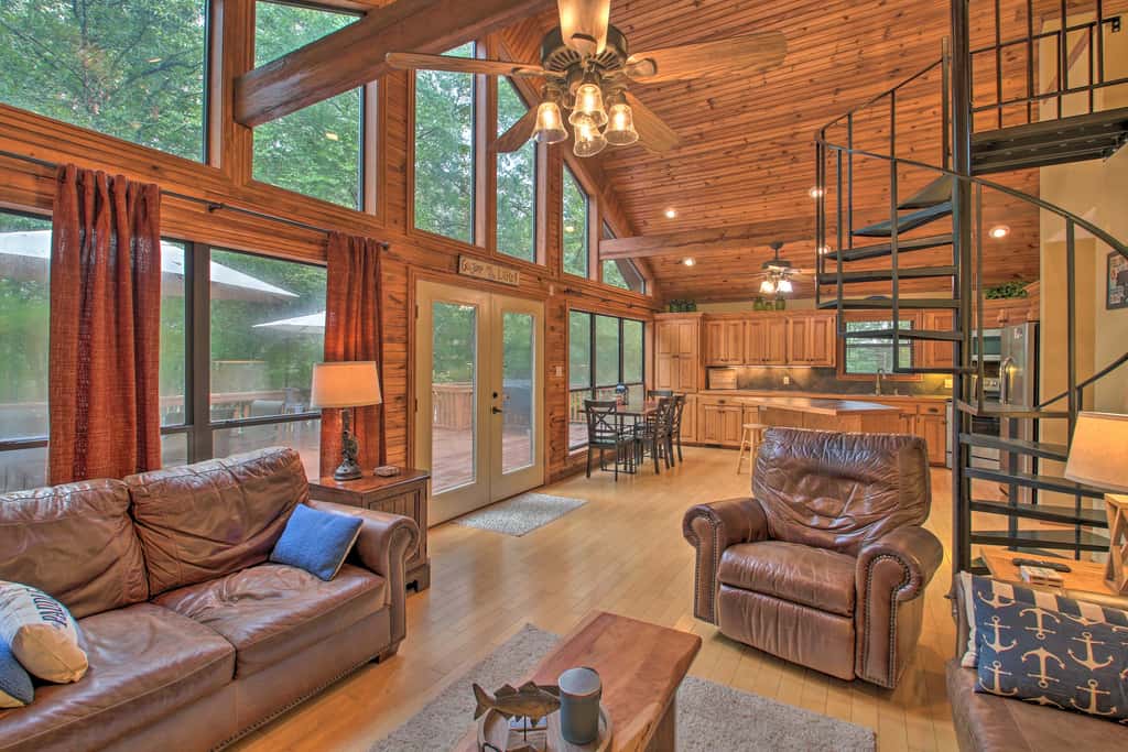 Waterfront Lake Dardanelle Home w/ Dock & Fire Pit