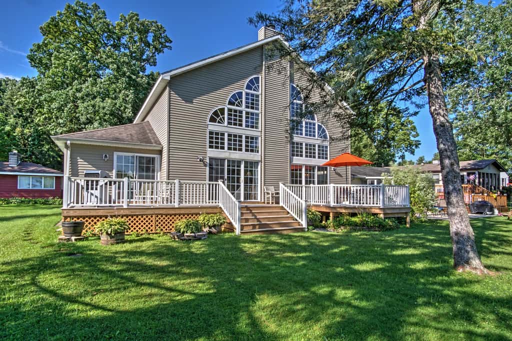 Waterfront Vandalia House w/ Dock on Donnell Lake!