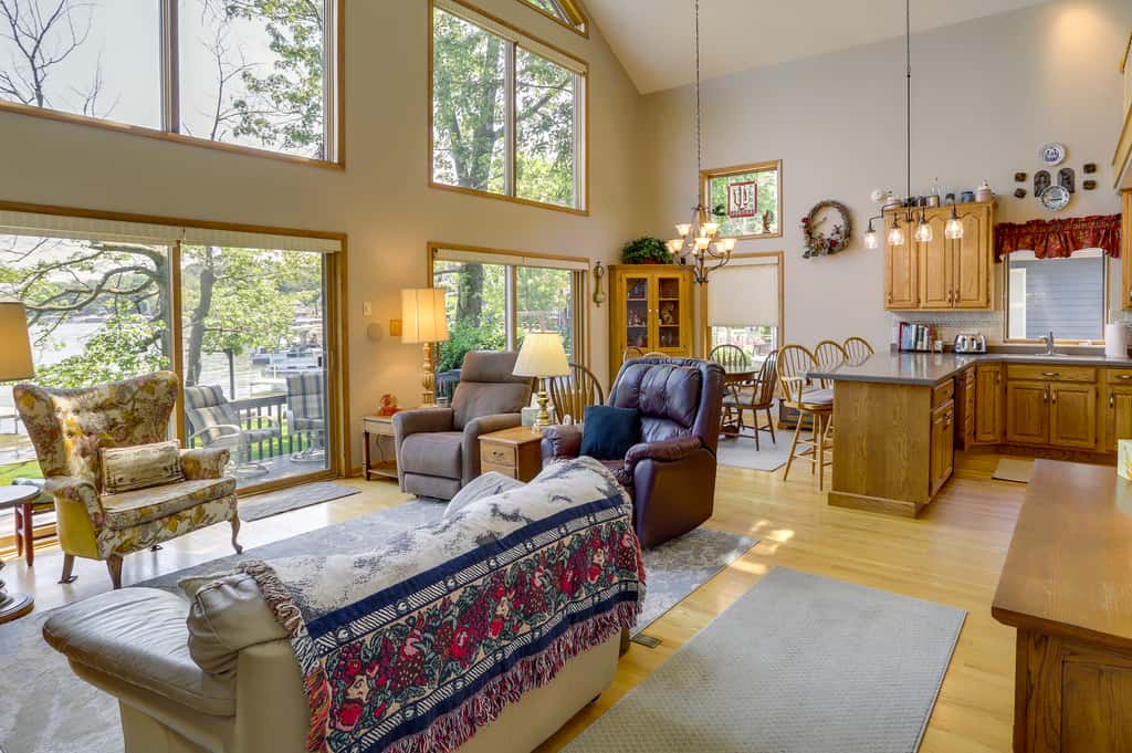 Lakefront Vandalia Home w/ Boat Dock & Gas Grill!