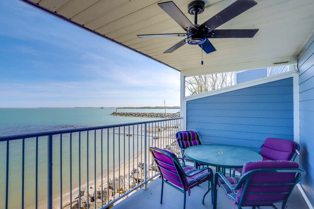 Cozy Middle Bass Island Getaway On Lake Eerie!
