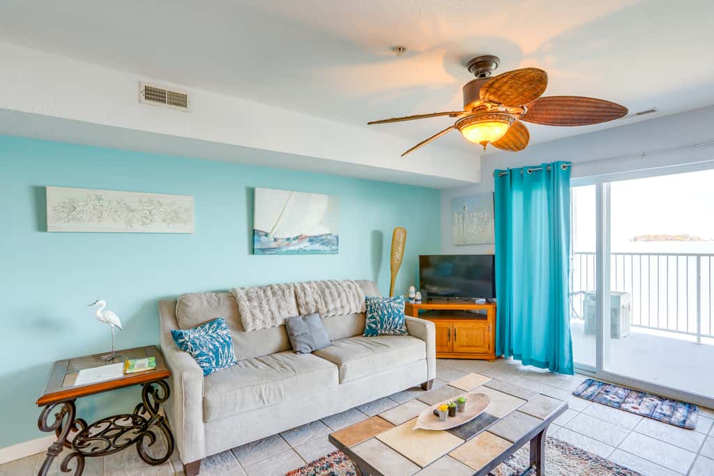 Cozy Middle Bass Island Getaway On Lake Eerie!