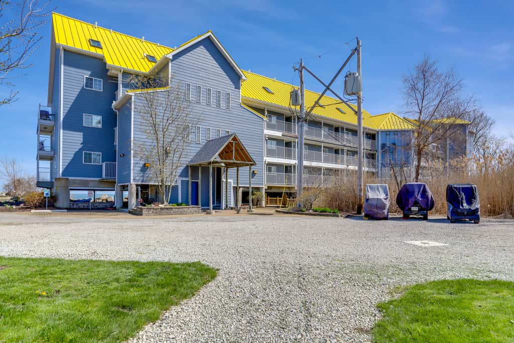Cozy Middle Bass Island Getaway On Lake Eerie!