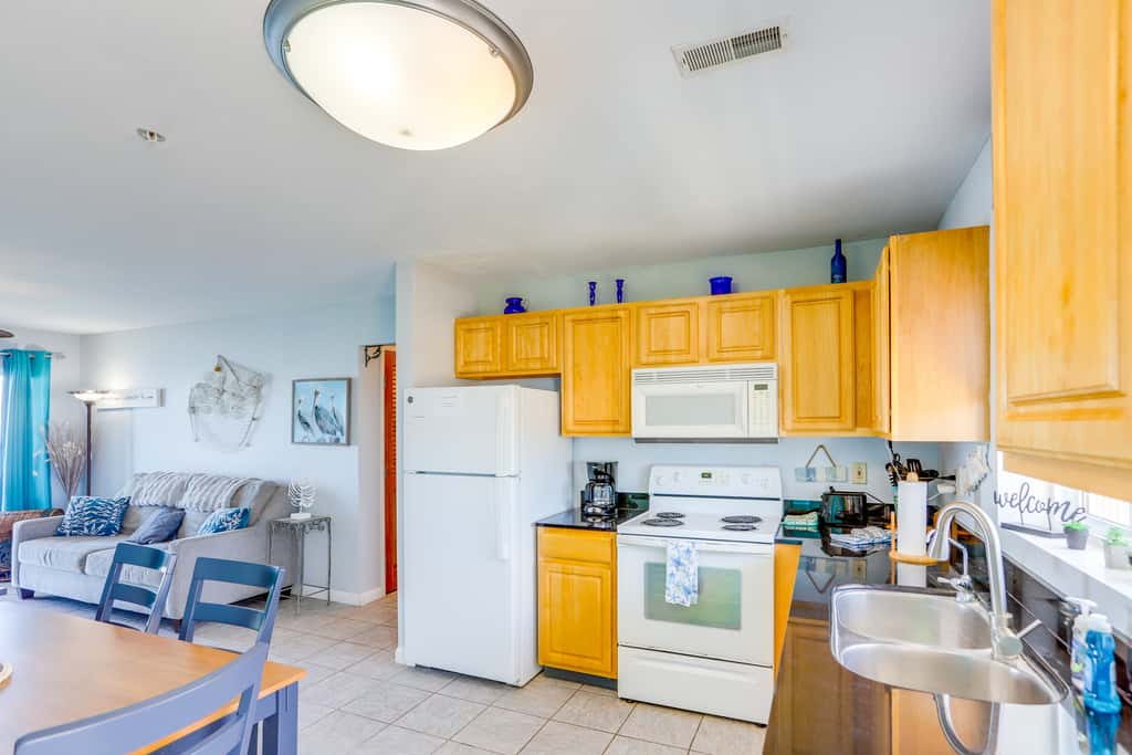 Cozy Middle Bass Island Getaway On Lake Eerie!