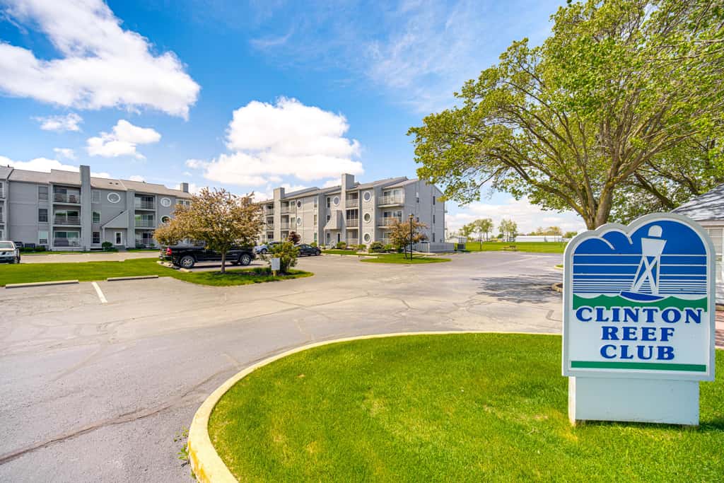 1 Mi to Ferry: Port Clinton Condo w/ Beach View!