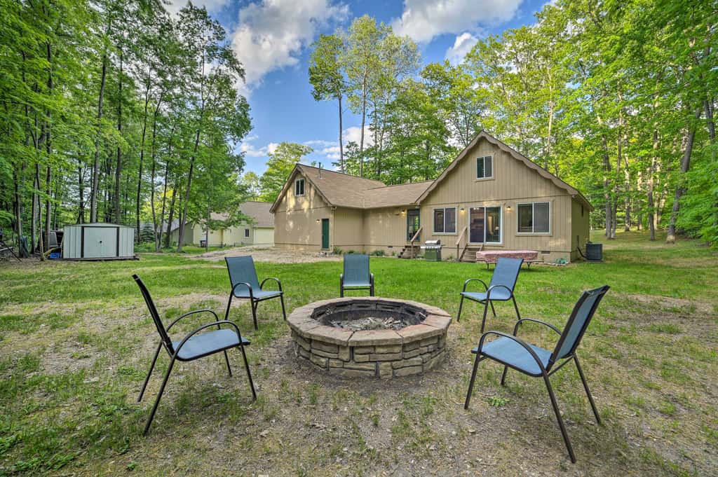 Higgins Lake Getaway - Boating, Fish, Golf, ATV!