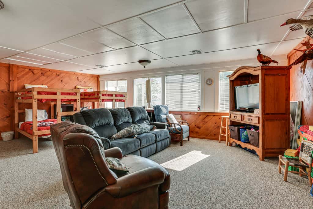 Walk to Marina: Family Home w/ Yard in Kingston