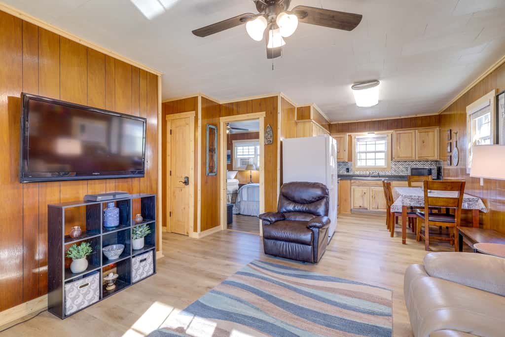 Pet-Friendly Cabin with Designated Boat Slip!