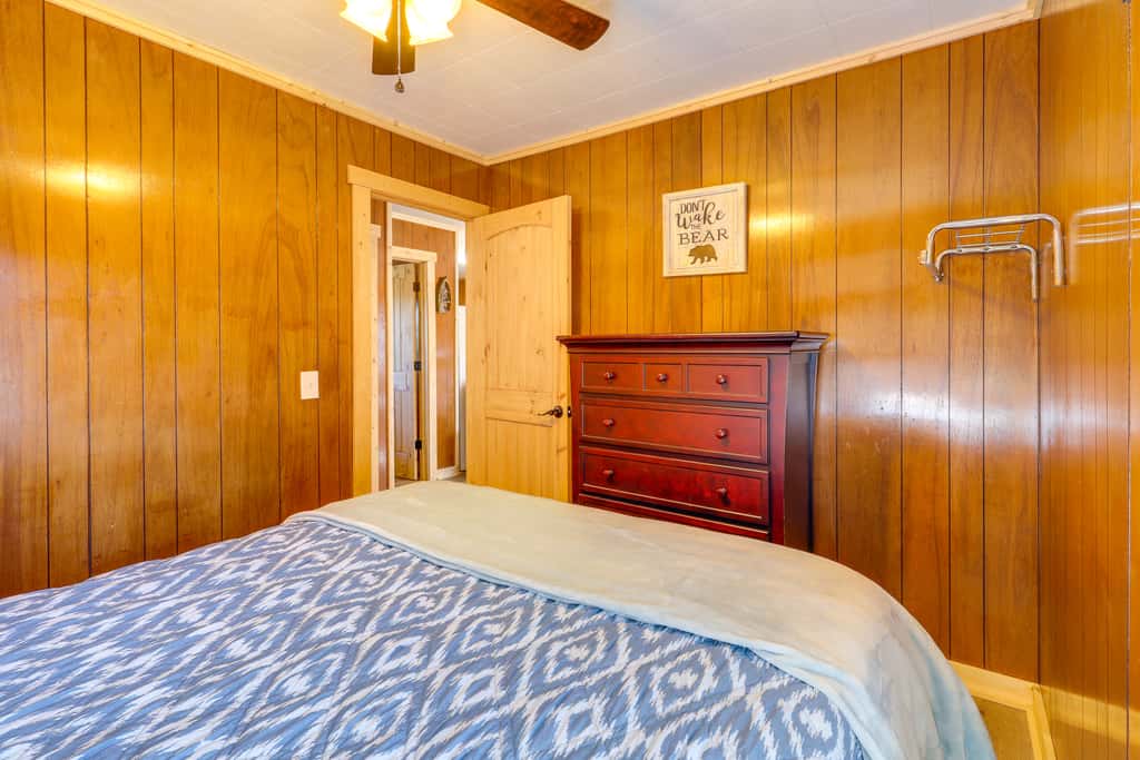 Pet-Friendly Cabin with Designated Boat Slip!
