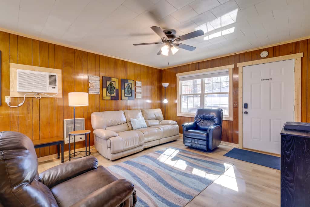 Pet-Friendly Cabin with Designated Boat Slip!