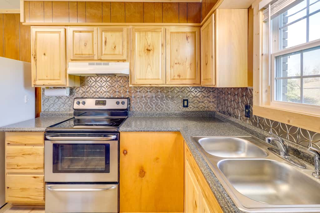 Pet-Friendly Cabin with Designated Boat Slip!