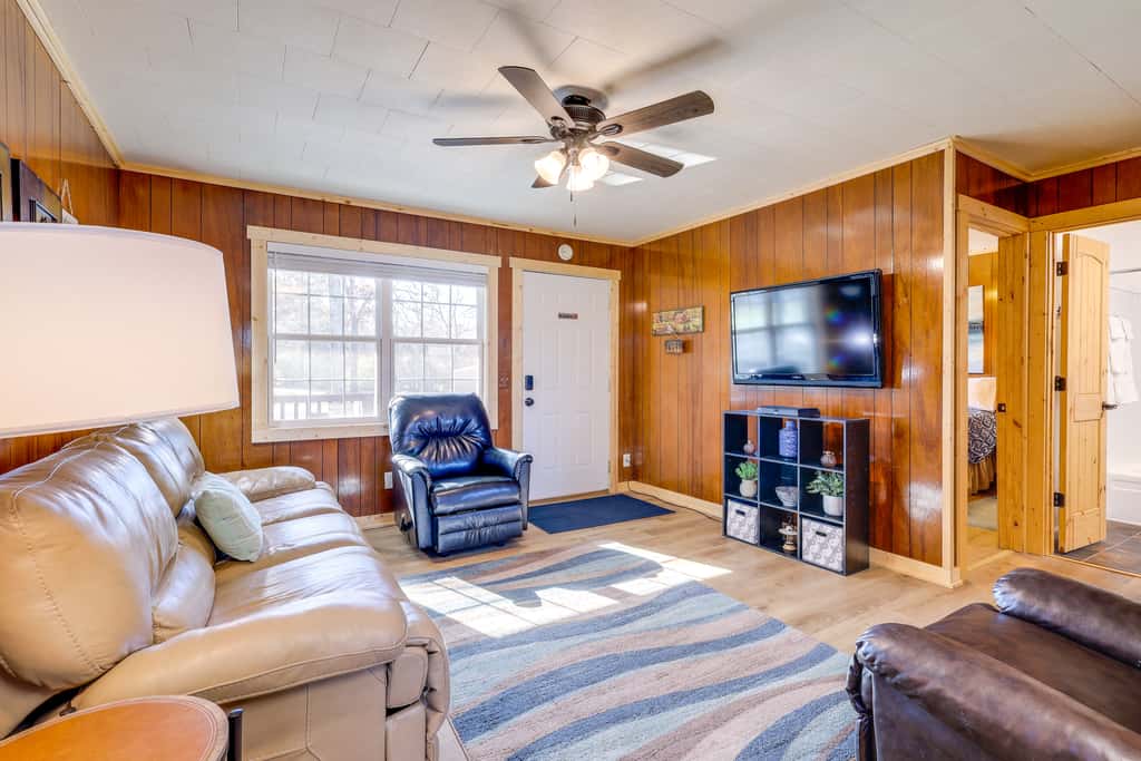 Pet-Friendly Cabin with Designated Boat Slip!