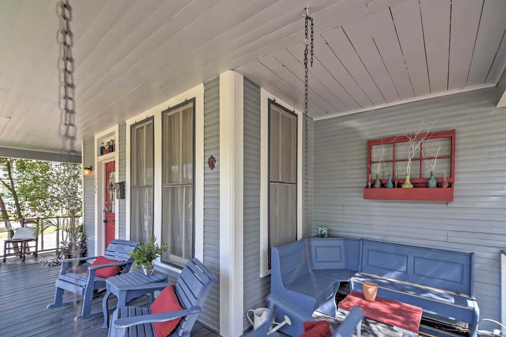 Charming Gulfport Getaway Only 3 Blocks to Beach!