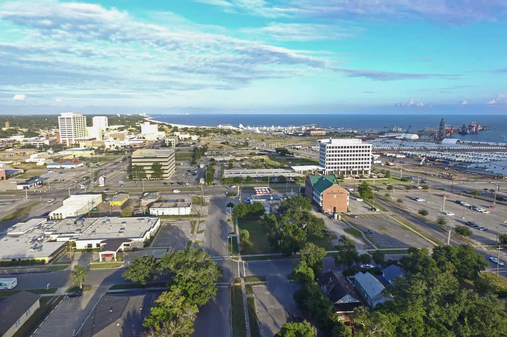Charming Gulfport Getaway Only 3 Blocks to Beach!