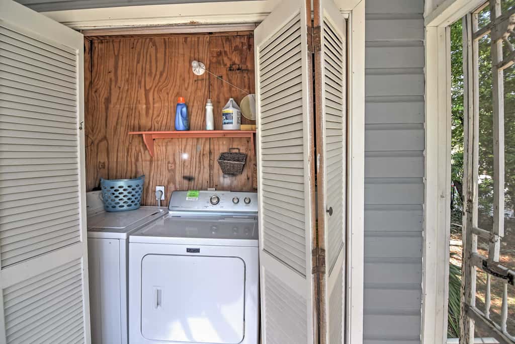 Charming Gulfport Getaway Only 3 Blocks to Beach!