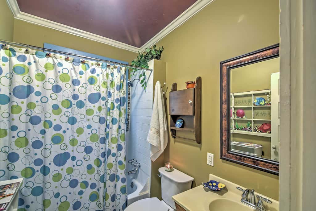 Charming Gulfport Getaway Only 3 Blocks to Beach!
