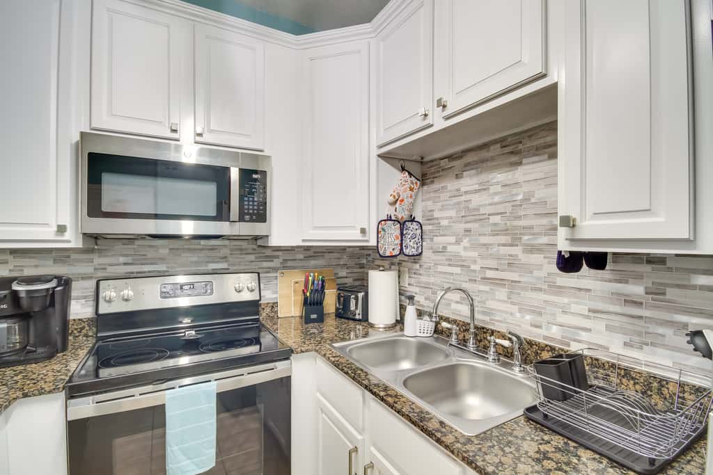 Walk to Beach: Gulfport Retreat w/ Patio