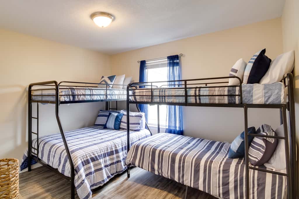 Walk to Beach: Gulfport Retreat w/ Patio