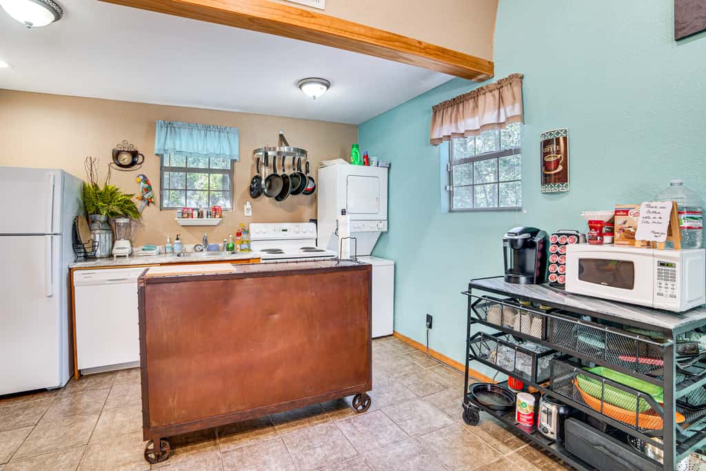 1 Mi to Park & Boat Ramp! Lake Texoma Retreat