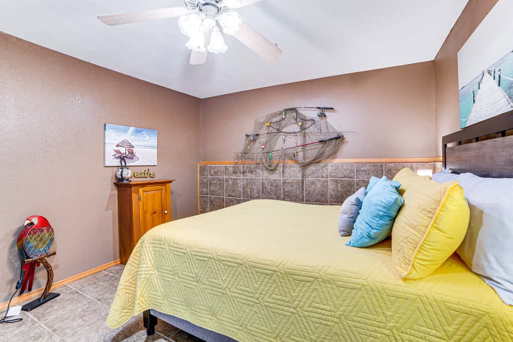 1 Mi to Park & Boat Ramp! Lake Texoma Retreat