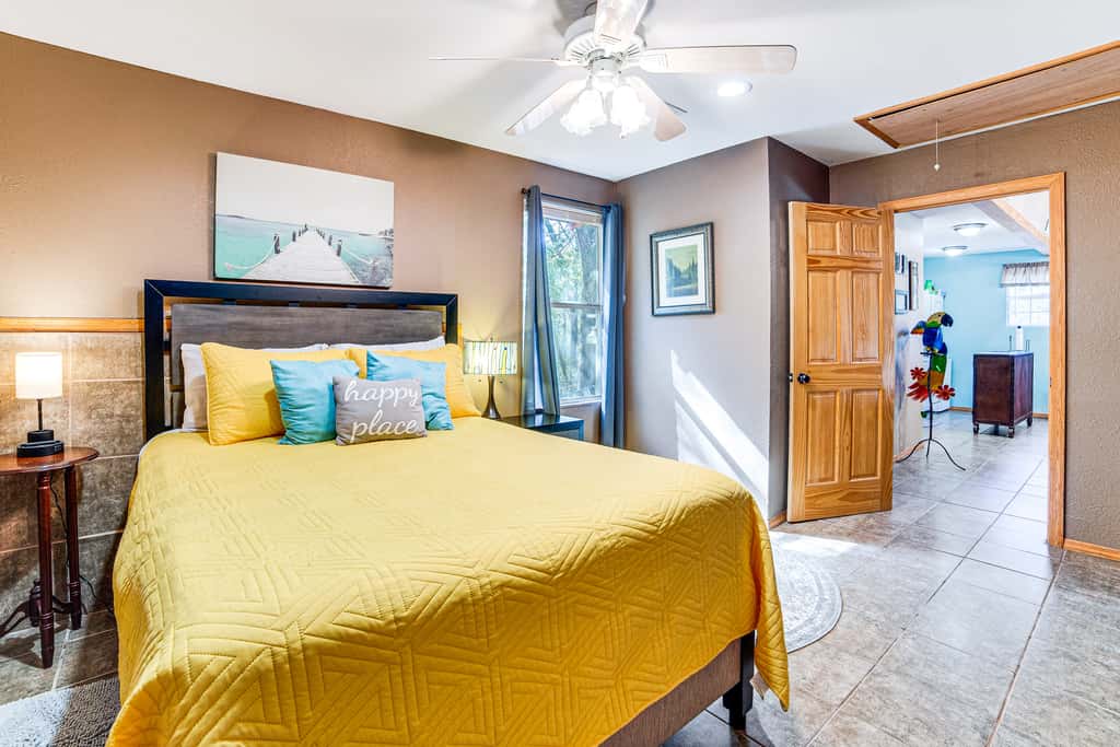 1 Mi to Park & Boat Ramp! Lake Texoma Retreat