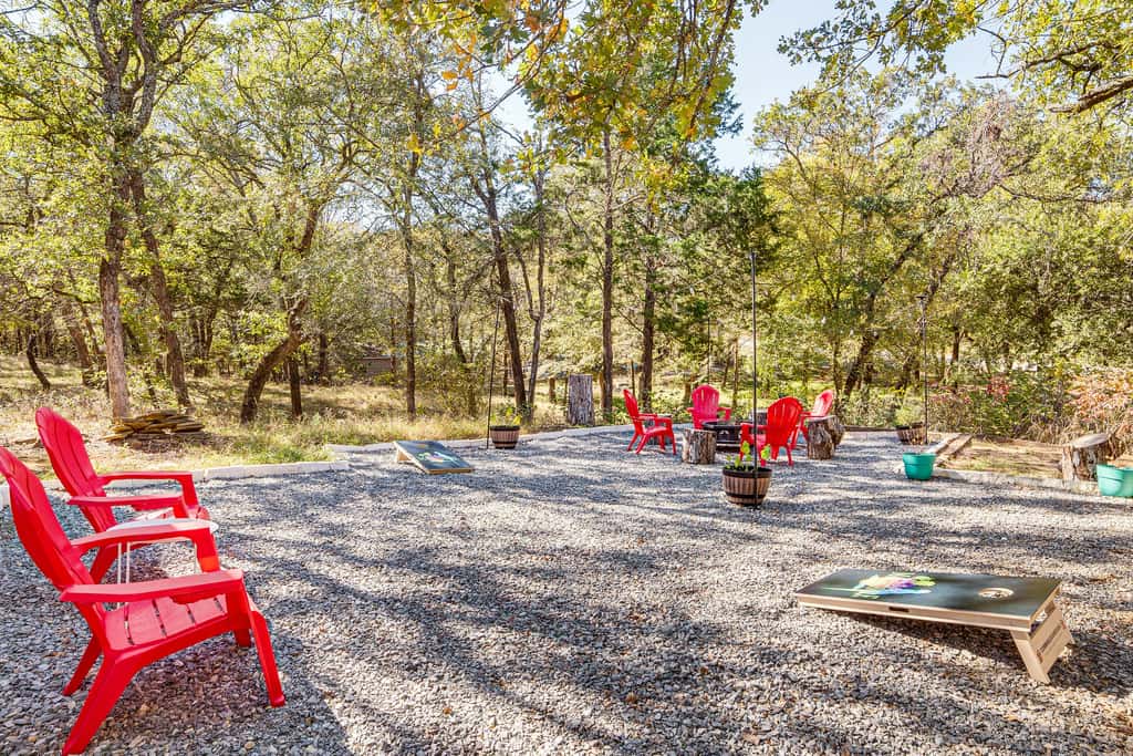 1 Mi to Park & Boat Ramp! Lake Texoma Retreat