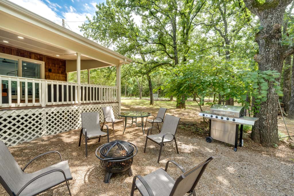 Pottboro Vacation Rental w/ Private Hot Tub!