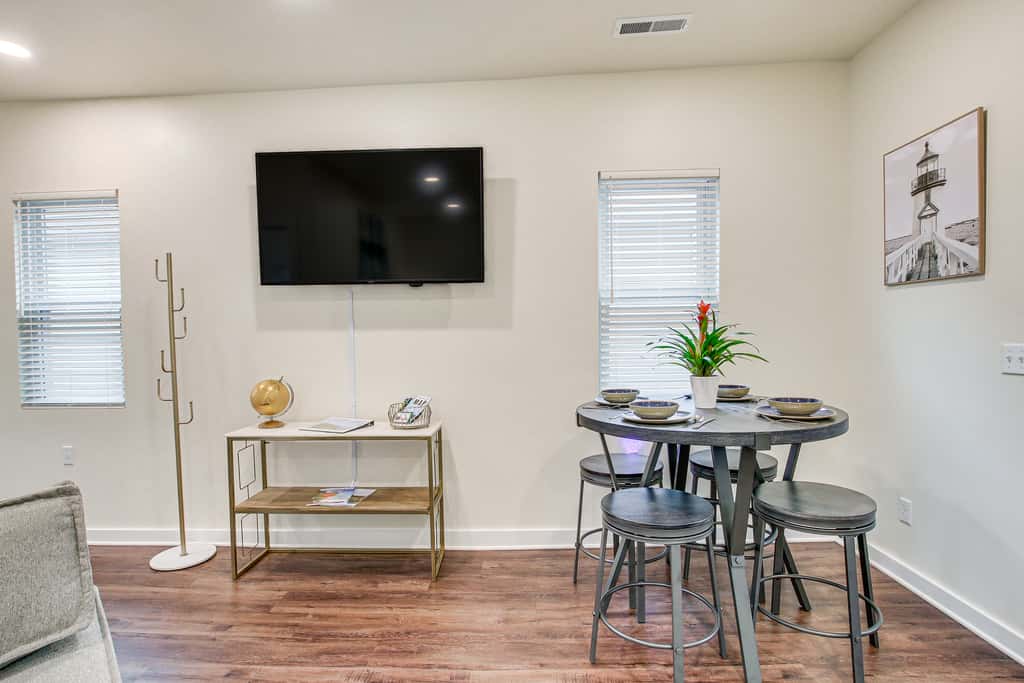 Dog-Friendly Sheboygan Home - 1 Mi to Town!