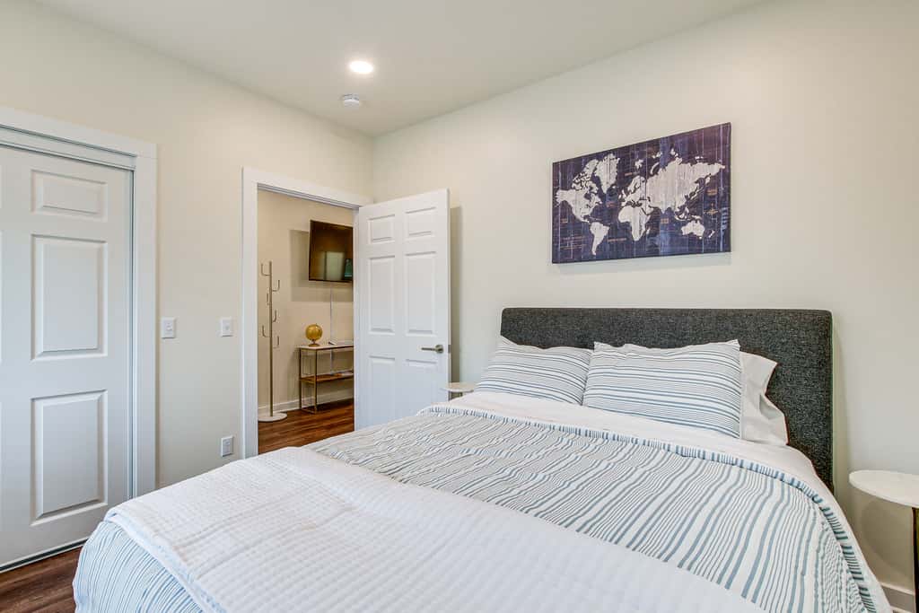 Dog-Friendly Sheboygan Home - 1 Mi to Town!