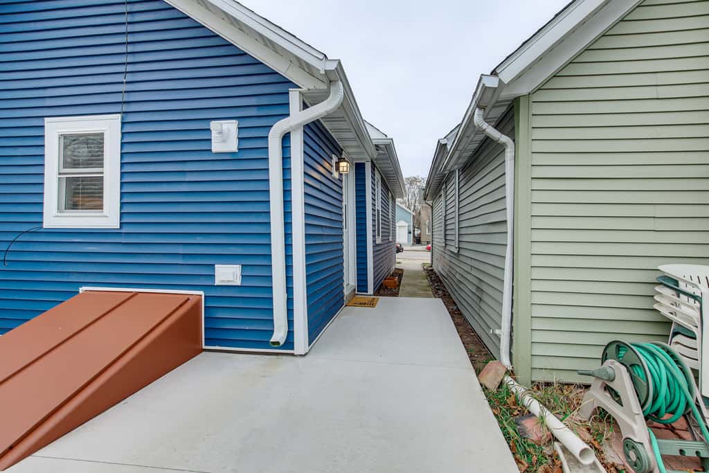 Dog-Friendly Sheboygan Home - 1 Mi to Town!