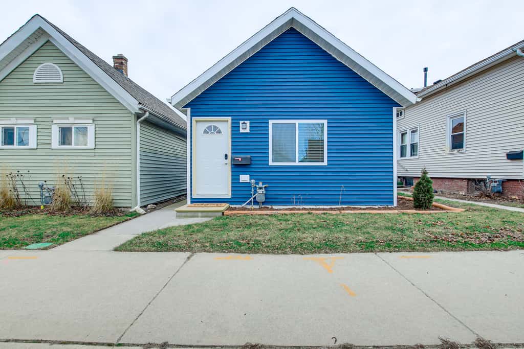 Dog-Friendly Sheboygan Home - 1 Mi to Town!