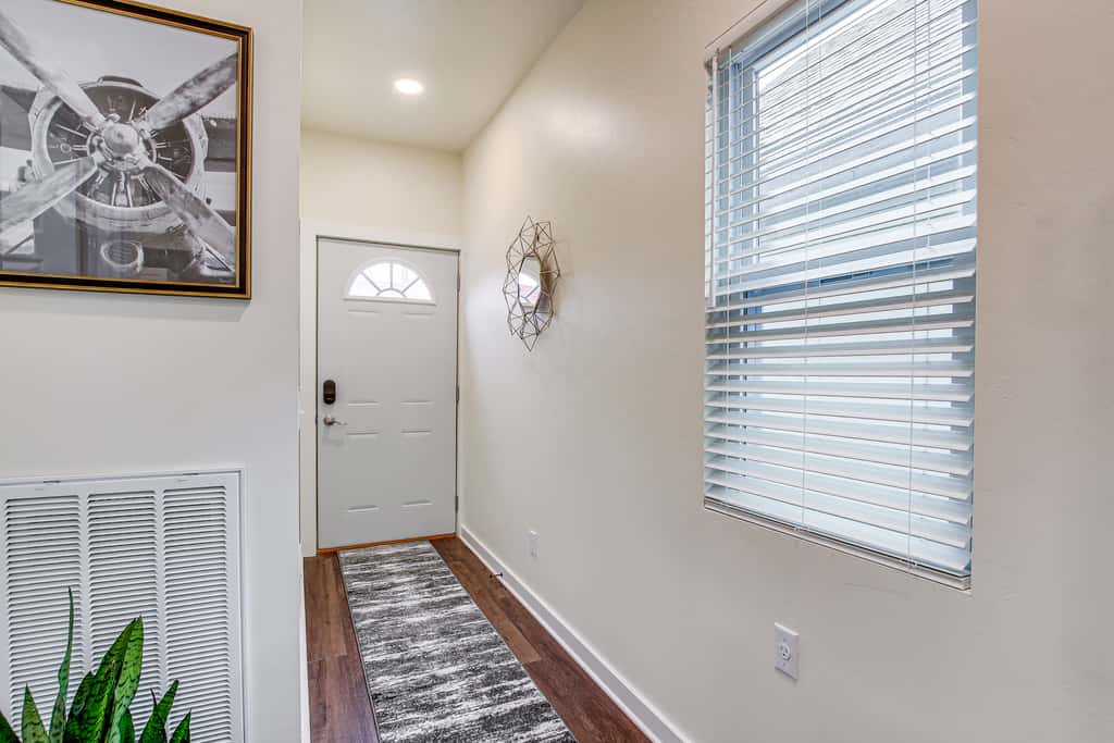 Dog-Friendly Sheboygan Home - 1 Mi to Town!