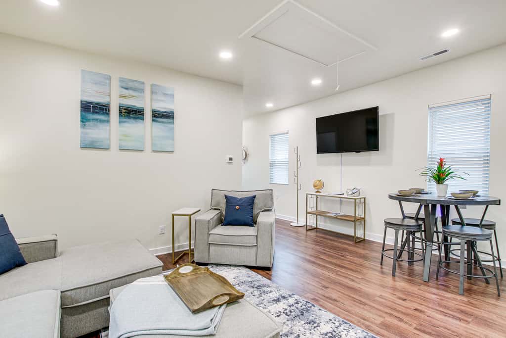 Dog-Friendly Sheboygan Home - 1 Mi to Town!