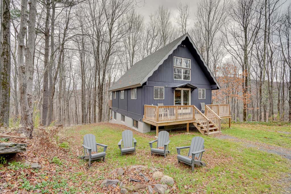 Hunter Mountain Home w/ Game Room: 1 Mi to Skiing!