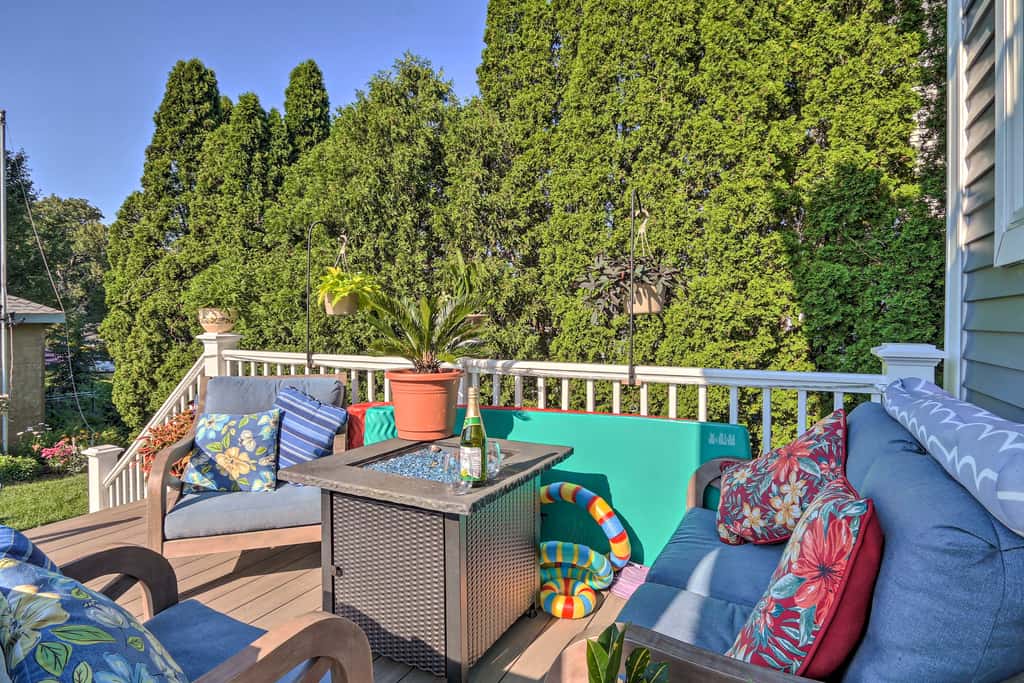 New London Hideaway Near Beaches & Local Spots!
