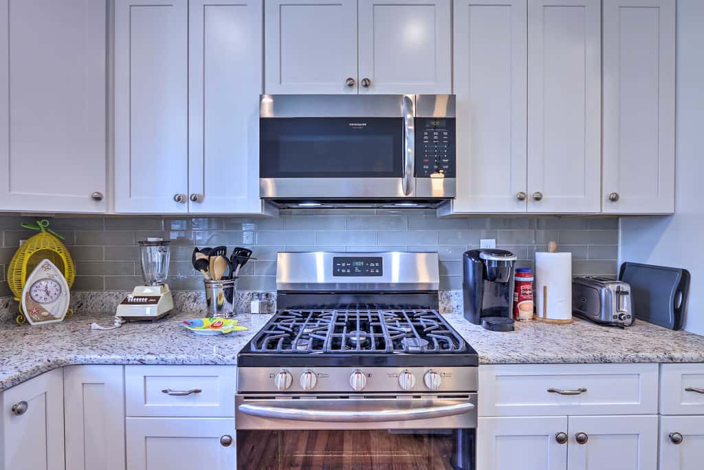 New London Hideaway Near Beaches & Local Spots!