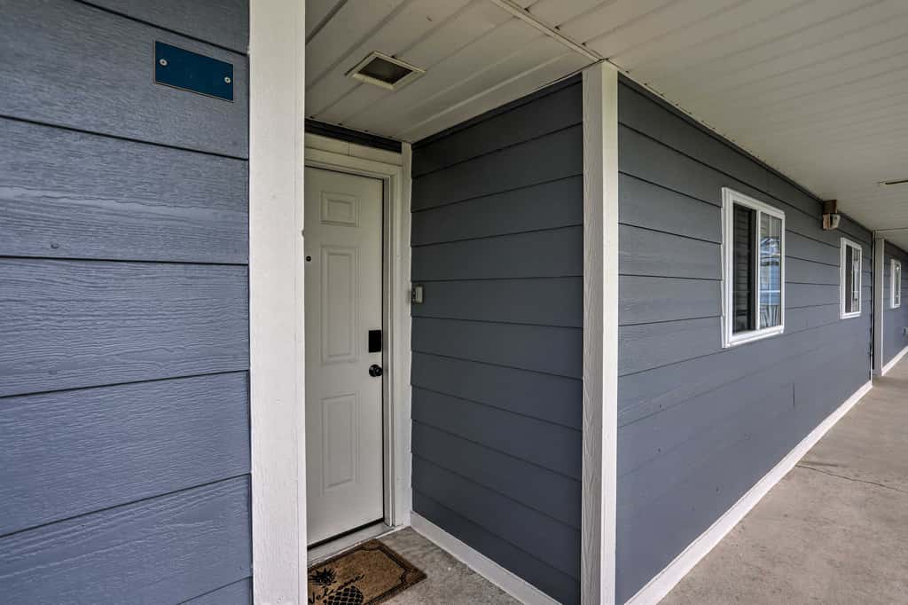 Middle Bass Condo w/ Balcony, Lake Erie Views