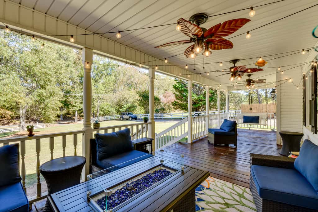 Spacious Anderson Home: Great for Group Retreats