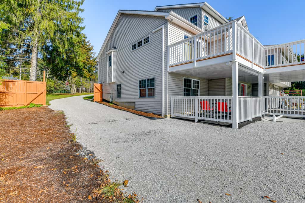 Lake Champlain Fun: Apt w/ Fire Pit & Large Yard!