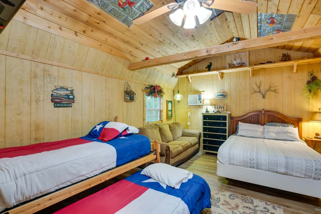 Emory Studio Cabin w/ Lake Fork Boat Access!