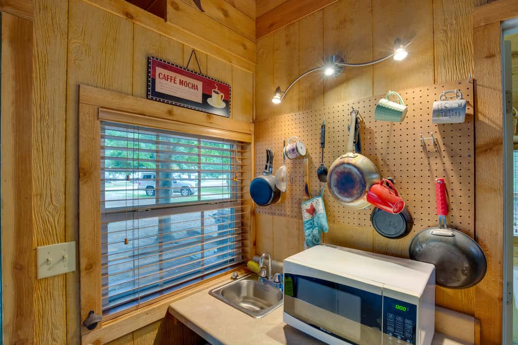 Emory Studio Cabin w/ Lake Fork Boat Access!