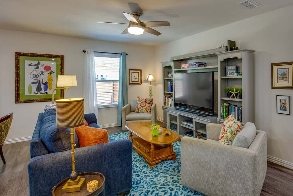 Game Room + Walk to Beach: Gun Barrel City Gem!